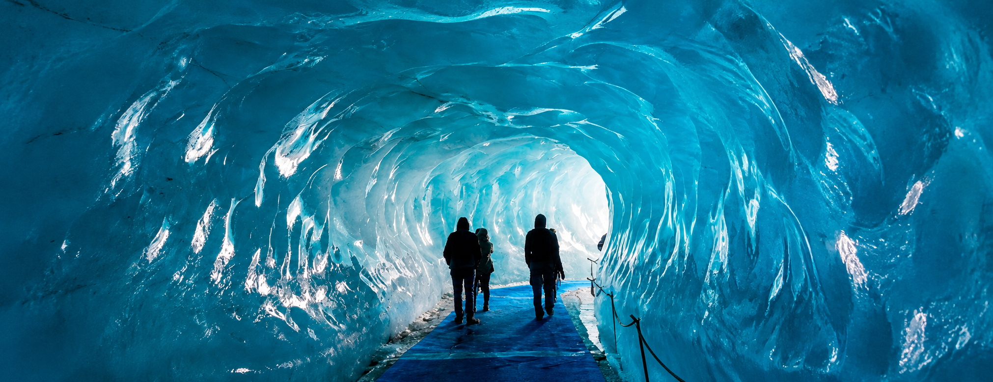 Grotte de glace de la Mer de Glace lors d’un séminaire à Chamonix